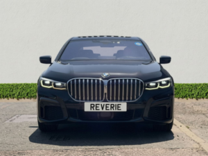2021 BMW 7 Series 3.0 745le 12kwh M Sport Saloon 4dr Petrol Plug-In Hybrid Auto Xdrive Euro 6 (s/s) (394 Ps) in Black — image 2