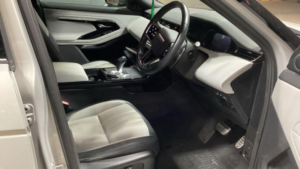 2023 Land Rover Range Rover Evoque 2.0 D200 Mhev R-Dynamic S Auto 4WD Euro 6 (s/s) 5dr in Silver — image 5