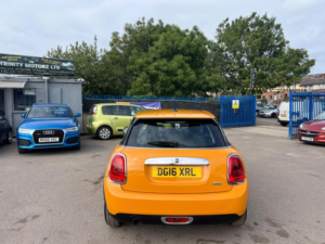 2016 MINI Hatch 1.2 One Auto Euro 6 (s/s) 5dr in Orange — image 5