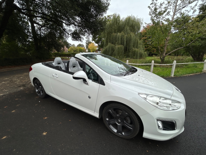 2014 Peugeot 308 Cc 1.6 Thp Roland Garros Convertible 2dr Petrol Manual Euro 5 (156 Ps) in White — image 1