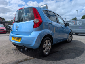 2011 Vauxhall Agila 1.2 Vvt Se in Blue — image 5