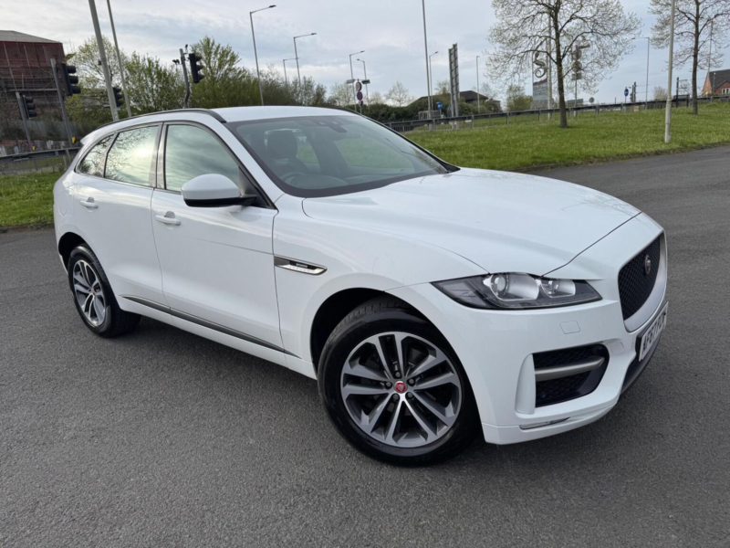 2017 Jaguar F-Pace 2.0 D180 R-Sport Auto Euro 6 (s/s) 5dr in White — image 1