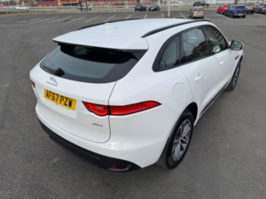 2017 Jaguar F-Pace 2.0 D180 R-Sport Auto Euro 6 (s/s) 5dr in White — image 4
