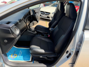 2014 Toyota Auris 1.8 Vvt-H Excel Touring Sports CVT Euro 5 (s/s) 5dr in Silver — image 4