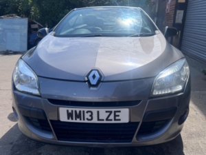 2013 Renault Megane 1.6 Dci Dynamique Tomtom Euro 5 (s/s) 2dr in Grey — image 5