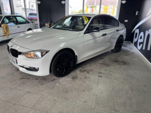 2012 BMW 3 Series 2.0 320d Modern Auto Euro 5 (s/s) 4dr in White — image 2