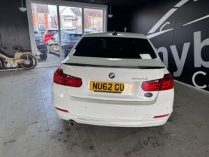 2012 BMW 3 Series 2.0 320d Modern Auto Euro 5 (s/s) 4dr in White — image 4