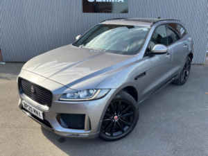 2020 Jaguar F-Pace 2.0 D240 Chequered Flag Auto AWD Euro 6 (s/s) 5dr in Grey — image 2