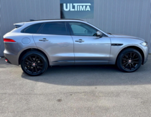 2020 Jaguar F-Pace 2.0 D240 Chequered Flag Auto AWD Euro 6 (s/s) 5dr in Grey — image 6