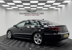 2015 Volkswagen Cc 2.0 Tdi Bluemotion Tech R-Line in Black — image 4