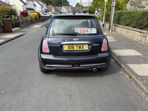 2004 MINI Hatch 1.6 Cooper Hatch in Black — image 4