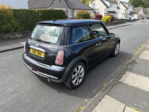 2004 MINI Hatch 1.6 Cooper Hatch in Black — image 6