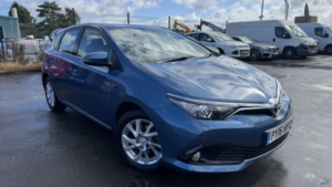 2016 Toyota Auris