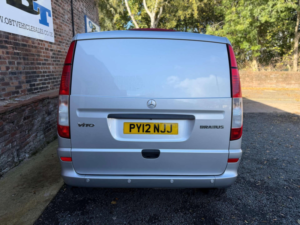 2012 Mercedes-Benz Vito 3.0 Vito 122 Cdi Dualiner Auto in Silver — image 4