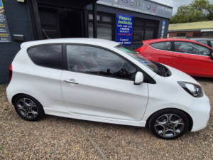 2016 Kia Picanto 1.3 Ecodynamics Chilli in White — image 3