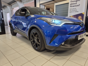 2018 Toyota C-Hr 1.8 Vvt-H Dynamic SUV 5dr Petrol Hybrid CVT Euro 6 (s/s) (122 Ps) in Blue — image 4