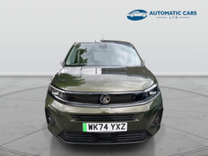 2025 Vauxhall Combo Life Design Xl in Green — image 2
