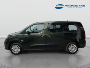 2025 Vauxhall Combo Life Design Xl in Green — image 5
