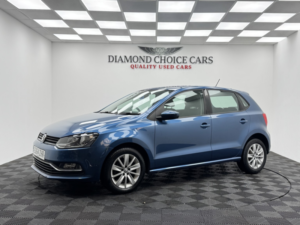 2014 Volkswagen Polo 1.0 Bluemotion Tech Se in Blue — image 3