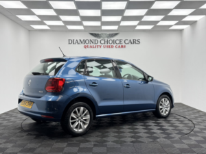 2014 Volkswagen Polo 1.0 Bluemotion Tech Se in Blue — image 6