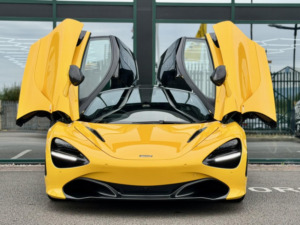 2018 Mclaren 720s 4.0 T V8 in Yellow — image 6