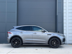 2021 Jaguar E-Pace 2.0 D204 Mhev R-Dynamic Se Auto AWD Euro 6 (s/s) 5dr in Grey — image 4