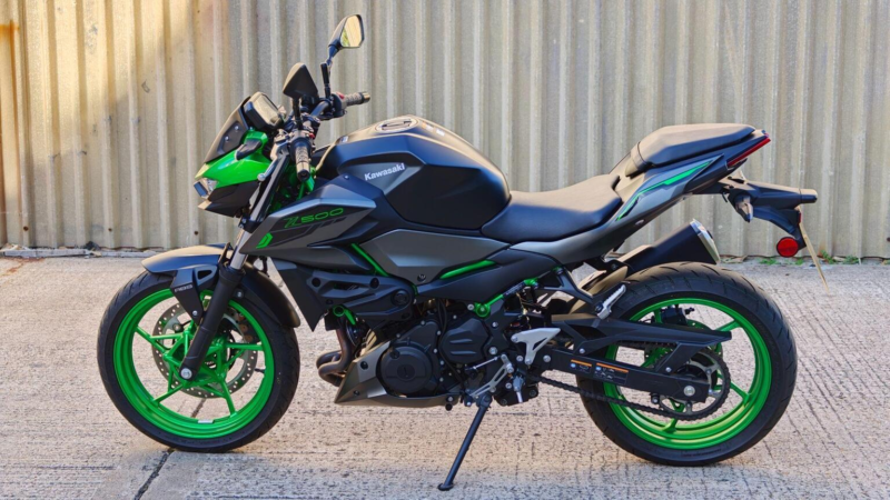 2024 Kawasaki Z500 500 Se Supernaked Euro 5 in Green — image 1