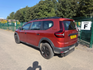 2022 Dacia Jogger 1.0 Tce Essential MPV 5dr Petrol Manual Euro 6 (s/s) (110 Ps) in Brown — image 4