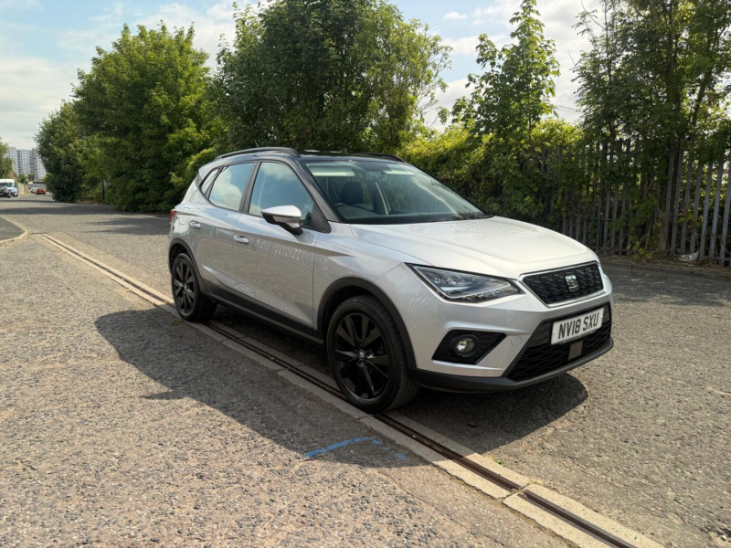 2018 SEAT Arona 1.0 Tsi Se Technology Euro 6 (s/s) 5dr in Silver — image 1