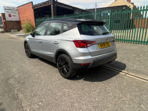 2018 SEAT Arona 1.0 Tsi Se Technology Euro 6 (s/s) 5dr in Silver — image 4