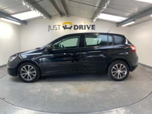 2015 Peugeot 308 1.2 Puretech Active Hatchback 5dr Petrol Manual Euro 6 (s/s) (110 Ps) in Black — image 2