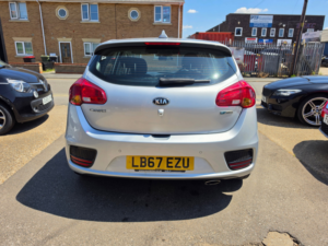2018 Kia Ceed 1.6 Crdi 2 Hatchback 5dr Diesel Manual Euro 6 (s/s) (134 Bhp) in Silver — image 5