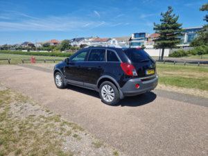 2014 Vauxhall Antara 2.2 Cdti Exclusiv in Black — image 5