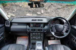 2012 Land Rover Range Rover 4.4 Td V8 Westminster in Black — image 2