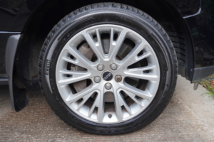 2012 Land Rover Range Rover 4.4 Td V8 Westminster in Black — image 5