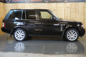 2012 Land Rover Range Rover 4.4 Td V8 Westminster in Black — image 6