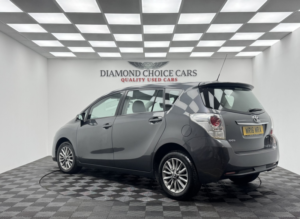 2016 Toyota Verso 1.6 D-4d Icon in Grey — image 4