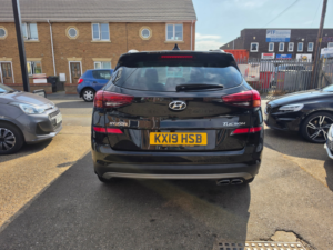 2019 Hyundai Tucson 1.6 Crdi Se Nav SUV 5dr Diesel Manual Euro 6 (s/s) (115 Ps) in Black — image 4