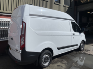 2020 Ford Transit Custom 2.0 300 Ecoblue Leader in White — image 5