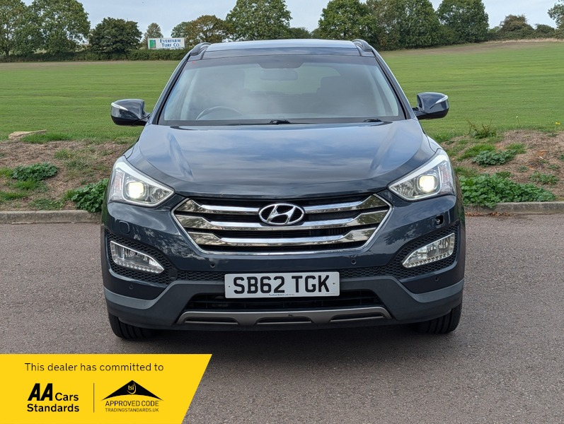 2013 Hyundai Santa Fe Crdi Premium Se in Blue — image 1