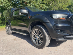 2017 Ford Ranger 2.2 Tdci Xl Super Cab Pickup 4WD Euro 5 4dr in Black — image 4
