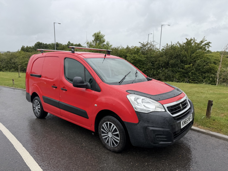 2015 Peugeot Partner 1.6 Hdi 750 Se in Red — image 1