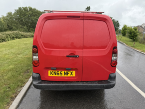 2015 Peugeot Partner 1.6 Hdi 750 Se in Red — image 4