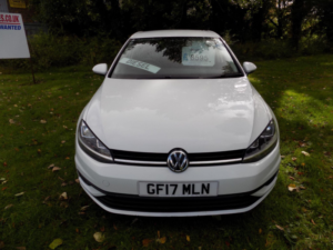 2017 Volkswagen Golf 1.6 Tdi Bluemotion Tech S Euro 6 (s/s) 5dr in White — image 3