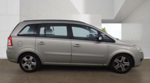 2009 Vauxhall Zafira 1.9 Cdti Exclusiv Auto Euro 4 5dr in Silver — image 5