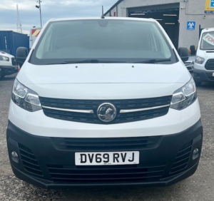 2019 Vauxhall Vivaro 1.5 Turbo D 2900 Dynamic in White — image 3