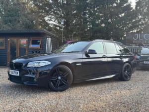 2012 BMW 5 Series 2.0 520d M Sport Touring Auto Euro 5 (s/s) 5dr in Black — image 2