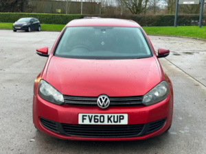 2010 Volkswagen Golf 1.6 Tdi Se Euro 5 5dr in Red — image 3