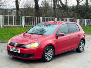 2010 Volkswagen Golf 1.6 Tdi Se Euro 5 5dr in Red — image 4