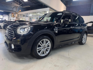2019 MINI Countryman 1.5 Cooper Exclusive Steptronic Euro 6 (s/s) 5dr in Black — image 6